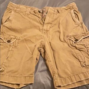 Men’s beige cargo shorts, size 36